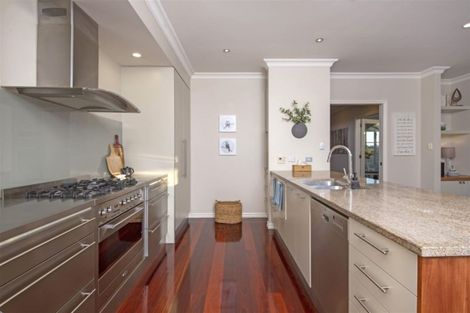 Photo of property in 26 Oliver Twist Avenue, Mellons Bay, Auckland, 2014