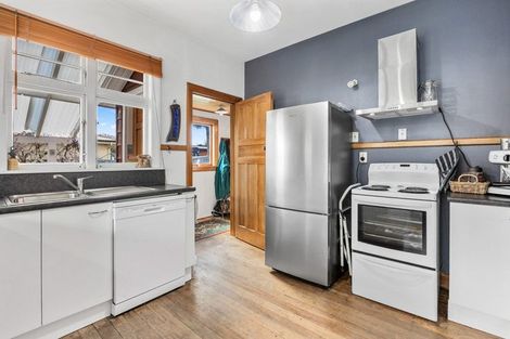 Photo of property in 52 York Street, Waltham, Christchurch, 8023