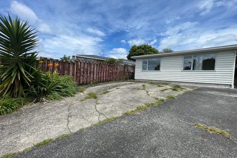 Photo of property in 1 Nan Place, Pakuranga Heights, Auckland, 2010