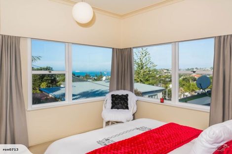 Photo of property in 1/27 Hythe Terrace, Mairangi Bay, Auckland, 0630