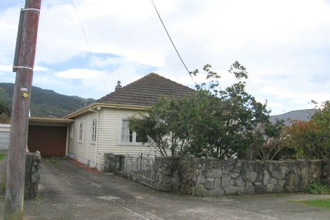 Photo of property in 7 Oxford Street, Tawa, Wellington, 5028