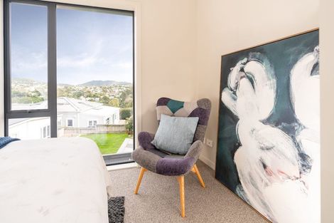 Photo of property in 32 Kaihuia Street, Northland, Wellington, 6012