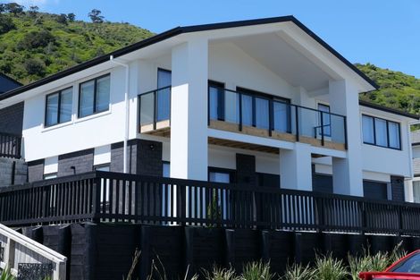 Photo of property in 13 Wilson Way, Waikanae, 5036