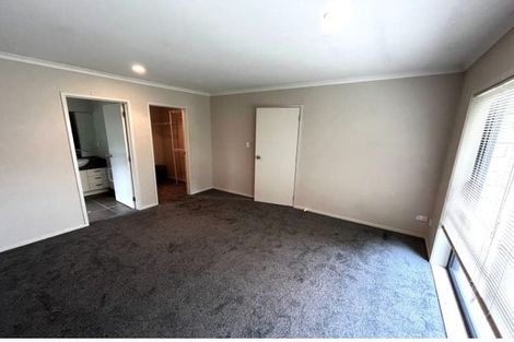 Photo of property in 4 Mordane Place, Flat Bush, Auckland, 2016