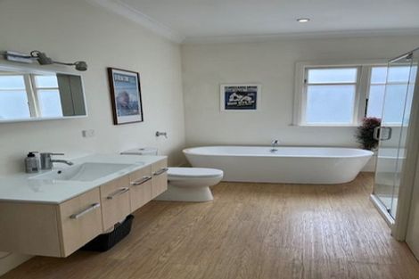 Photo of property in 48 Derwent Street, Island Bay, Wellington, 6023