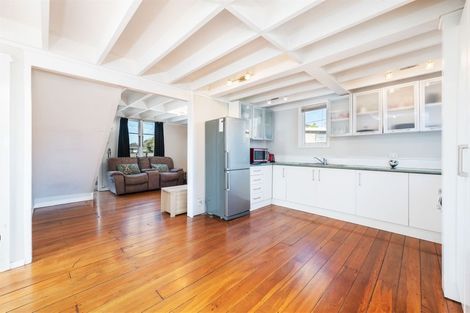 Photo of property in 13 Forest Hill Road, Henderson, Auckland, 0612