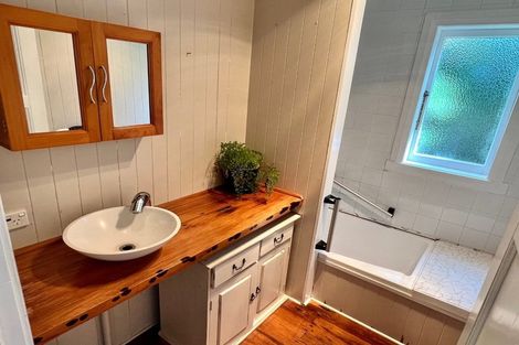 Photo of property in 159f Portsmouth Road, Bombay, 2675