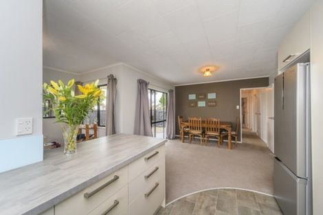 Photo of property in 75 Geraldine Crescent, Cloverlea, Palmerston North, 4412
