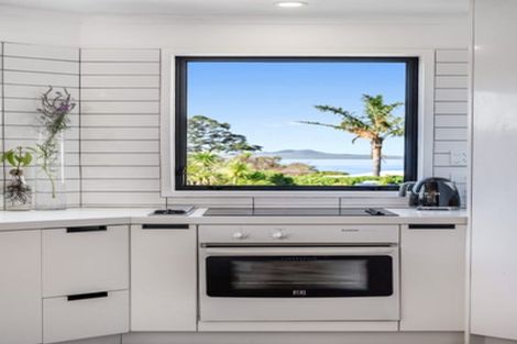 Photo of property in 16a Valley Road, Browns Bay, Auckland, 0630