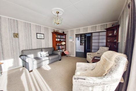 Photo of property in 19 Skerman Street, Marton, 4710