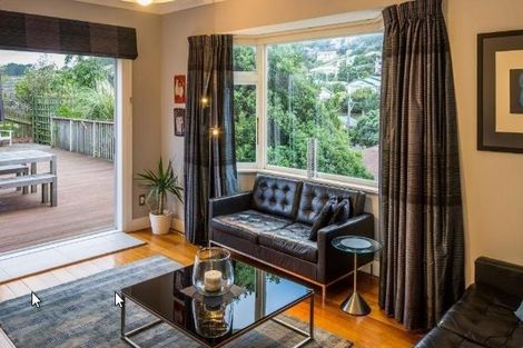 Photo of property in 102 The Parade, Island Bay, Wellington, 6023