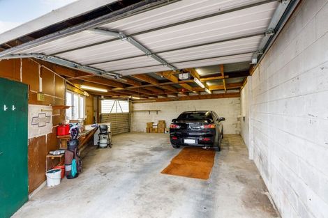 Photo of property in 7 Waimea Street, Westown, New Plymouth, 4310