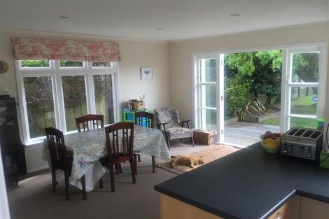 Photo of property in 47 Eden Street, Island Bay, Wellington, 6023