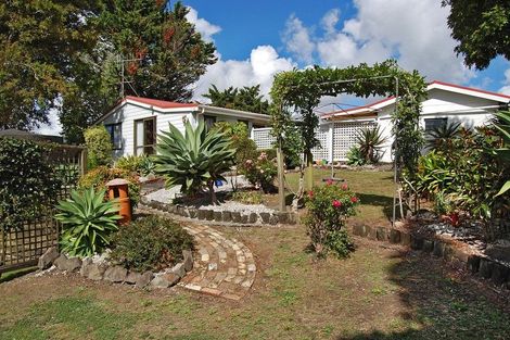 Photo of property in 1870 State Highway 1, Kaiwaka, 0573