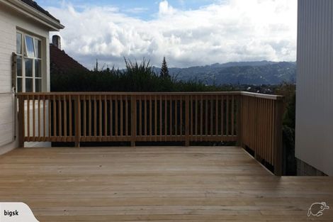 Photo of property in 198 Whites Line East, Waiwhetu, Lower Hutt, 5010