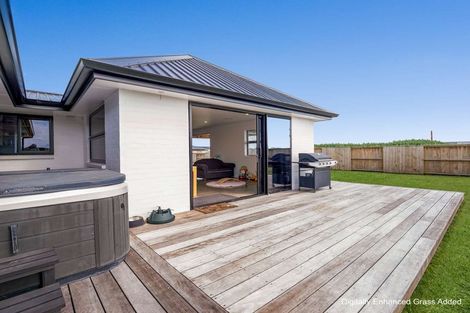 Photo of property in 6 Mcwatters Drive, Ngatea, 3503