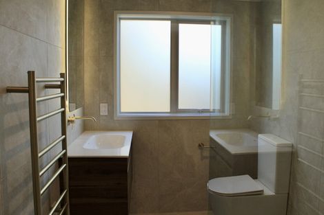 Photo of property in 127 Pah Road, Cockle Bay, Auckland, 2014