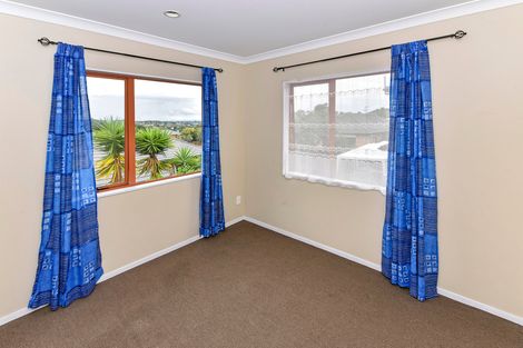 Photo of property in 63c Redoubt Road, Goodwood Heights, Auckland, 2105