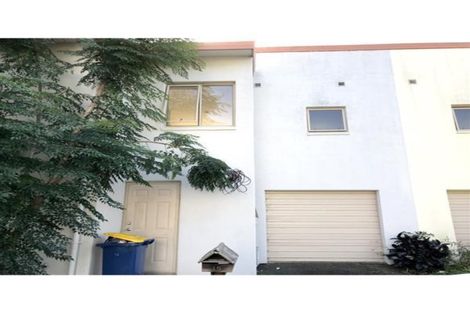 Photo of property in 15 Lockington Avenue, Henderson, Auckland, 0612