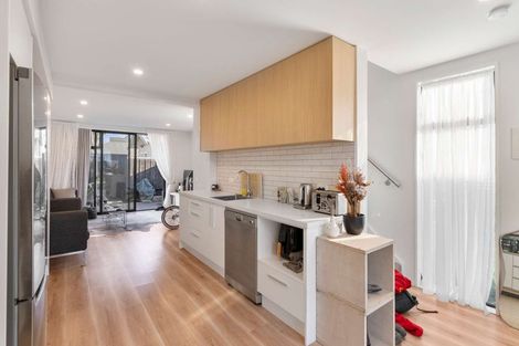 Photo of property in 1/8 New Brighton Road, Shirley, Christchurch, 8061