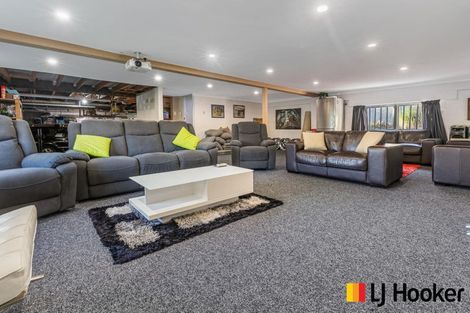 Photo of property in 4 Polandson Place, Opaheke, Papakura, 2113