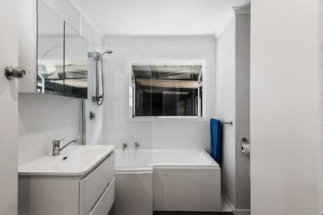 Photo of property in 822 Motukawa Road, Tarata, Inglewood, 4387