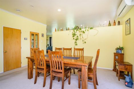 Photo of property in 20 Ross Street, Marton, 4710