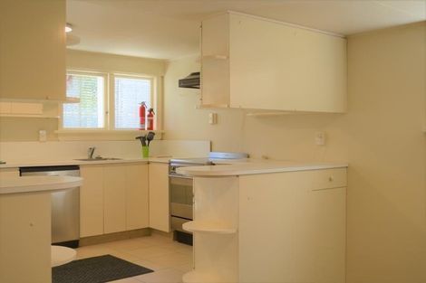 Photo of property in 2 Levy Street, Mount Victoria, Wellington, 6011