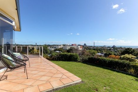 Photo of property in 16d Burns Street, Westown, New Plymouth, 4310