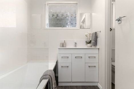 Photo of property in 89 Oakhampton Street, Hornby, Christchurch, 8042