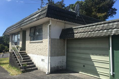 Photo of property in 1/3 Tusac Place, Totara Vale, Auckland, 0627