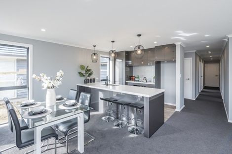 Photo of property in 10 Paioke Street, Waikanae, 5036