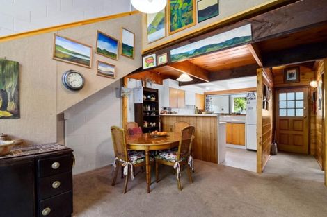 Photo of property in 100b Grand Vue Road, Kawaha Point, Rotorua, 3010