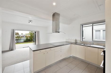 Photo of property in 95 Orchard West Road, Ngatea, 3503