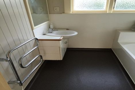 Photo of property in 4 Field Terrace, Upper Riccarton, Christchurch, 8041