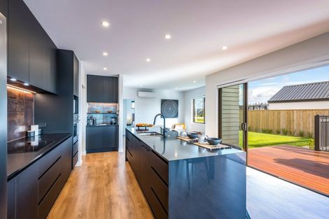 Photo of property in 70 Katania Heights, Brightwater, 7022