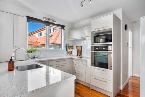 Photo of property in 96 Alfred Street, Blenheim, 7201