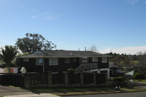 Photo of property in 2 Vincent Place, Dinsdale, Hamilton, 3204