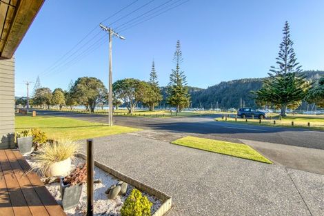 Photo of property in 305a Beach Road, Whangamata, 3620