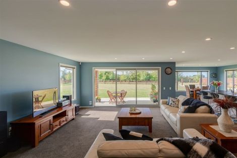 Photo of property in 1378 Poyntzs Road, West Eyreton, Rangiora, 7475