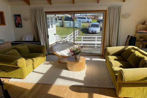 Photo of property in 3 Mason Street, New Lynn, Auckland, 0600