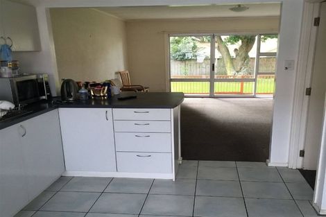 Photo of property in 3/45 Blockhouse Bay Road, Avondale, Auckland, 1026