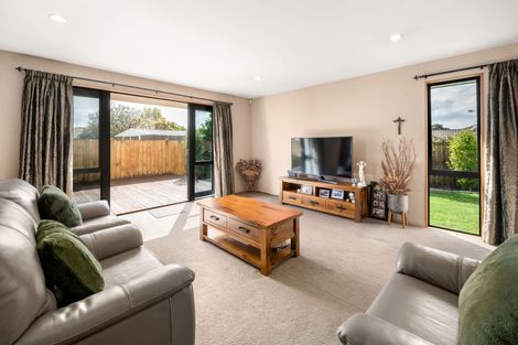 Photo of property in 10 Drumfearn Place, Rototuna, Hamilton, 3210