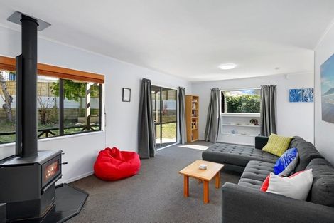 Photo of property in 167 Weggery Drive, Waikanae Beach, Waikanae, 5036