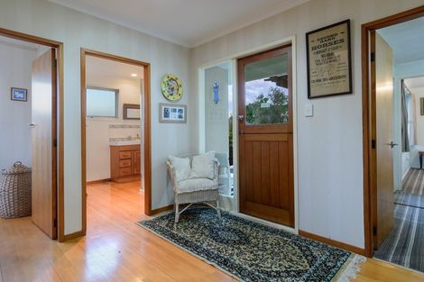 Photo of property in 2102c State Highway 2, Aongatete, 3181