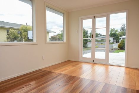 Photo of property in 18 Taverner Street, Carterton, 5713