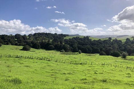 Photo of property in 504b Wairere Road, Maungaturoto, 0571