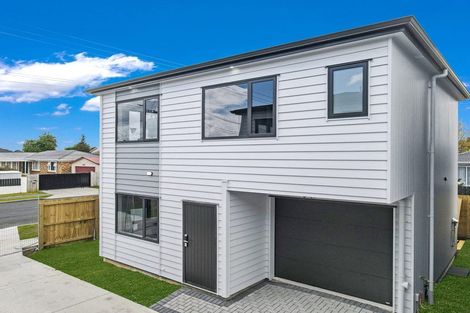 Photo of property in 2/177 Old Wairoa Road, Papakura, 2110