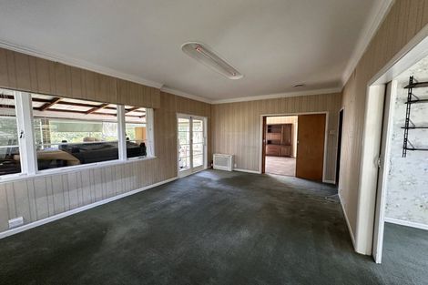 Photo of property in 9 Savoy Road, Glen Eden, Auckland, 0602