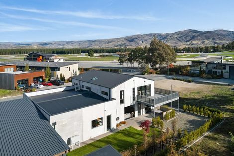 Photo of property in 22 Silverstone Drive, Cromwell, 9384